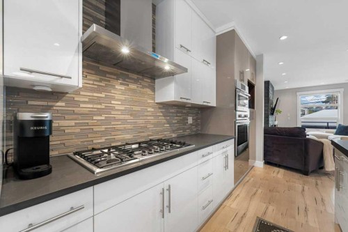 1709 27 Street Sw, Calgary, AB 