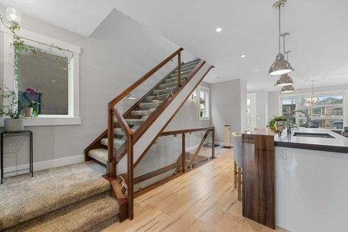 1709 27 Street Sw, Calgary, AB 