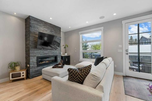 1709 27 Street Sw, Calgary, AB 