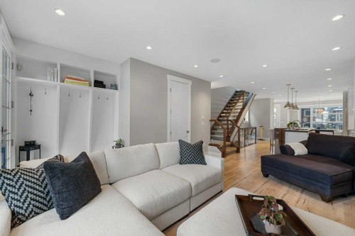 1709 27 Street Sw, Calgary, AB 