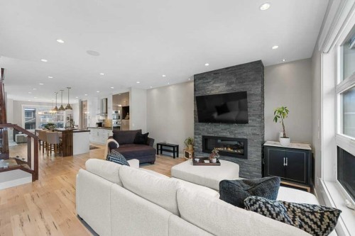 1709 27 Street Sw, Calgary, AB 