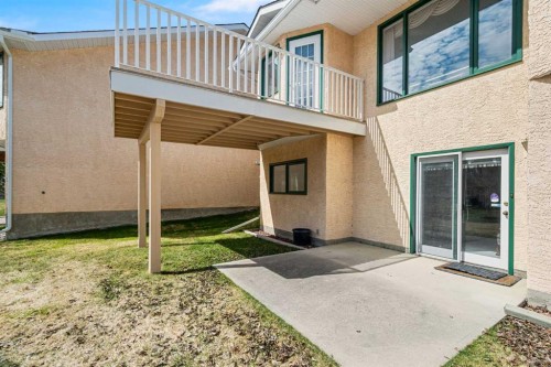 58 Evergreen Bay Sw, Calgary, AB - Outdoor With Exterior