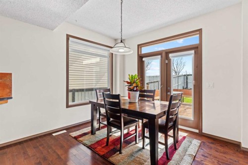 90 New Brighton Manor Se, Calgary, AB - Indoor Photo Showing Dining Room