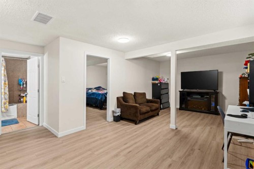 90 New Brighton Manor Se, Calgary, AB - Indoor
