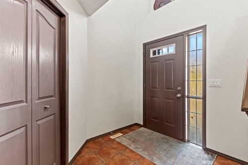 90 New Brighton Manor Se, Calgary, AB - Indoor Photo Showing Other Room