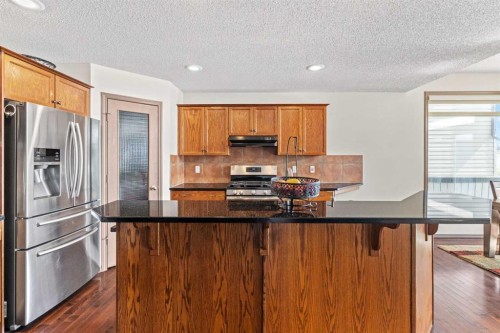 90 New Brighton Manor Se, Calgary, AB - Indoor Photo Showing Kitchen