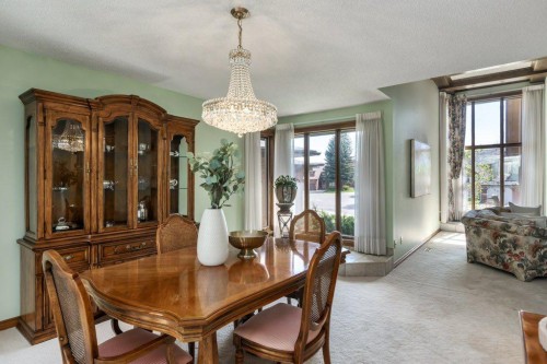 152 Coach Grove Place Sw, Calgary, AB - Indoor Photo Showing Dining Room