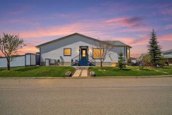 55 Ross Place Crossfield, AB T0M 0S0