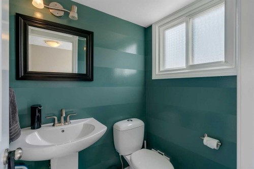 34 Ranch Glen Drive Nw, Calgary, AB - Indoor Photo Showing Bathroom