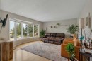 34 Ranch Glen Drive Nw, Calgary, AB  - Indoor Photo Showing Living Room 