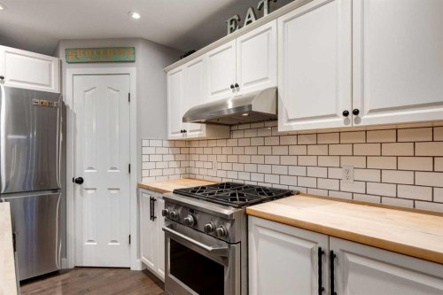 83 Citadel Meadow Grove Nw, Calgary, AB - Indoor Photo Showing Kitchen