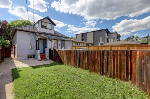 508 9 Street Ne, Calgary, AB - Outdoor
