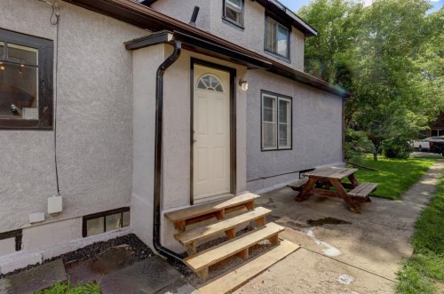 508 9 Street Ne, Calgary, AB - Outdoor With Exterior