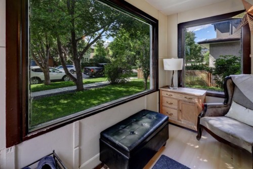 508 9 Street Ne, Calgary, AB - Outdoor With Exterior