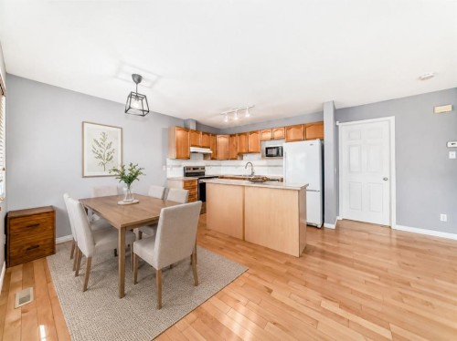 156 Simcoe Place Sw, Calgary, AB - Indoor