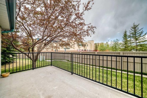 156 Simcoe Place Sw, Calgary, AB - Outdoor