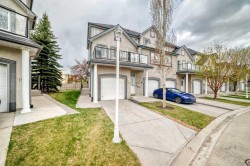156 Simcoe Place SW Calgary, AB T3H 0X7
