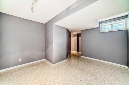 156 Simcoe Place Sw, Calgary, AB - Indoor