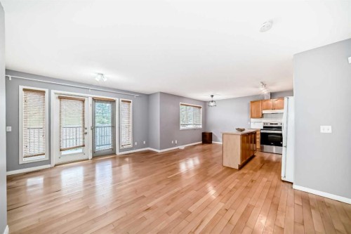 156 Simcoe Place Sw, Calgary, AB - Indoor Photo Showing Kitchen