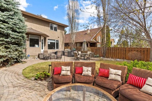 186 Mt Assiniboine Circle Se, Calgary, AB - Outdoor
