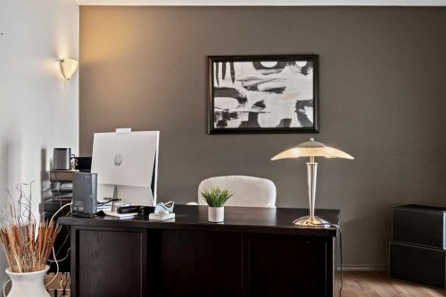 186 Mt Assiniboine Circle Se, Calgary, AB - Indoor Photo Showing Other Room