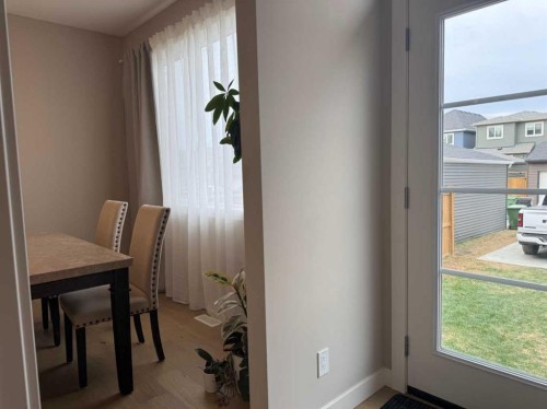 399 Sora Boulevard Se, Calgary, AB - Indoor