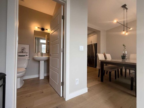 399 Sora Boulevard Se, Calgary, AB - Indoor