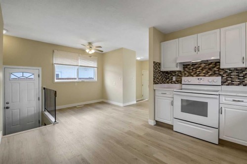 27 Aberdare Crescent Ne, Calgary, AB - Indoor Photo Showing Kitchen