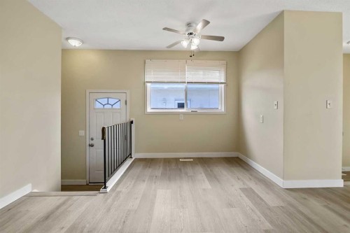 27 Aberdare Crescent Ne, Calgary, AB - Indoor Photo Showing Other Room