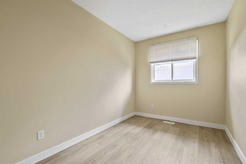 27 Aberdare Crescent Ne, Calgary, AB - Indoor Photo Showing Other Room