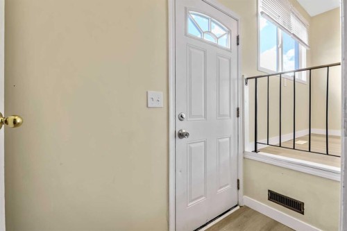 27 Aberdare Crescent Ne, Calgary, AB - Indoor Photo Showing Other Room