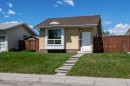 27 Aberdare Crescent Ne, Calgary, AB  - Outdoor 