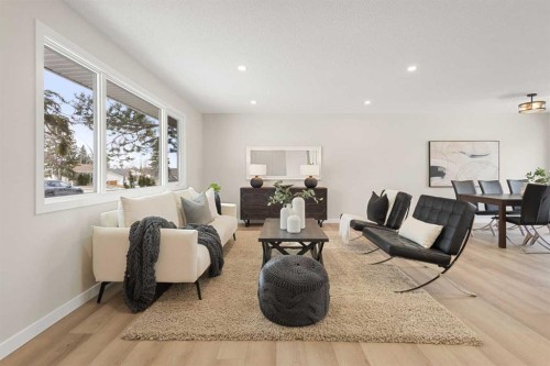 347 Queensland Drive Se, Calgary, AB - Indoor