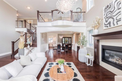 5615 19 Street Sw, Calgary, AB - Indoor Photo Showing Living Room With Fireplace