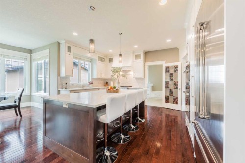 5615 19 Street Sw, Calgary, AB - Indoor