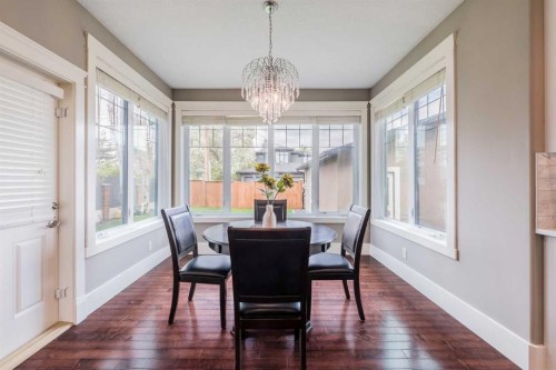 5615 19 Street Sw, Calgary, AB - Indoor Photo Showing Dining Room