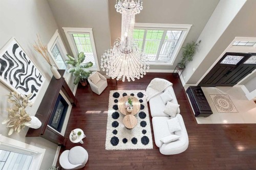 5615 19 Street Sw, Calgary, AB - Indoor Photo Showing Other Room