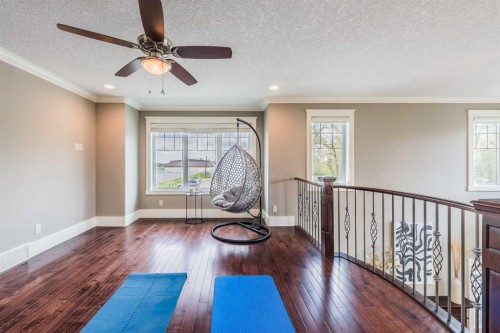 5615 19 Street Sw, Calgary, AB - Indoor Photo Showing Other Room