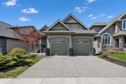 21 Rockford Road NW Calgary, AB T3G 0C9