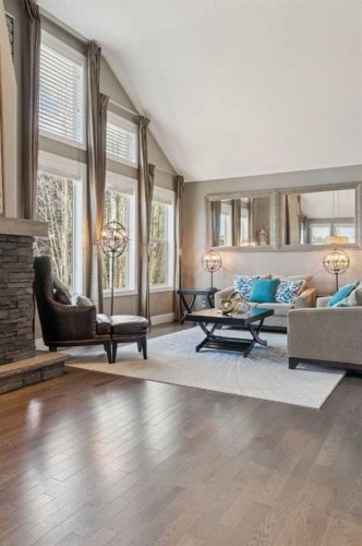 21 Rockford Road Nw, Calgary, AB - Indoor