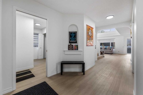 7 Country Hills Park Nw, Calgary, AB - Indoor Photo Showing Other Room