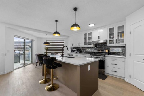 7 Country Hills Park Nw, Calgary, AB - Indoor Photo Showing Kitchen With Upgraded Kitchen