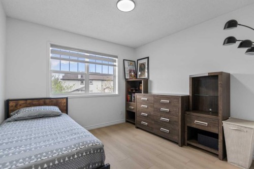 7 Country Hills Park Nw, Calgary, AB - Indoor Photo Showing Bedroom