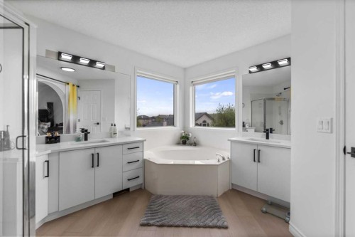 7 Country Hills Park Nw, Calgary, AB - Indoor Photo Showing Bathroom