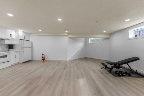 7 Country Hills Park Nw, Calgary, AB - Indoor