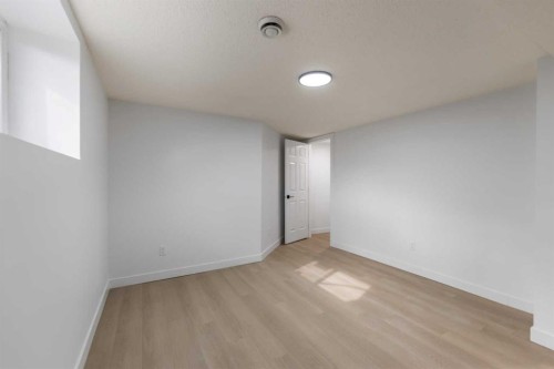 7 Country Hills Park Nw, Calgary, AB - Indoor Photo Showing Other Room