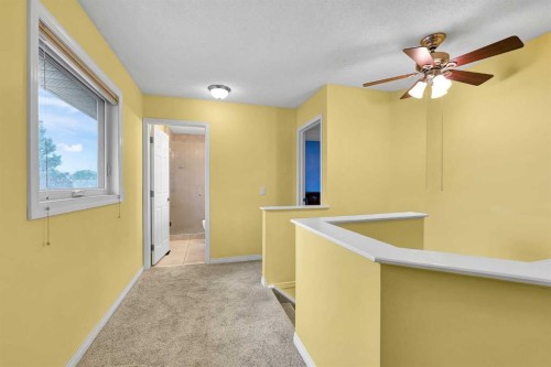 18 Shannon Terrace Sw, Calgary, AB - Indoor Photo Showing Other Room