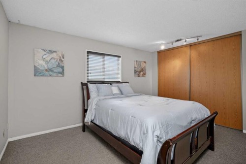 18 Martinview Crescent Ne, Calgary, AB - Indoor Photo Showing Bedroom