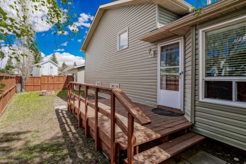 18 Martinview Crescent Ne, Calgary, AB - Outdoor