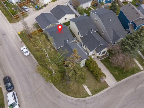 18 Martinview Crescent Ne, Calgary, AB - Outdoor With View
